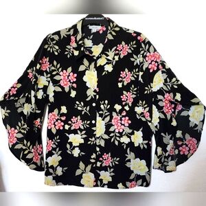 Kensie Button Down, Wide Arm Shirt.  Size M